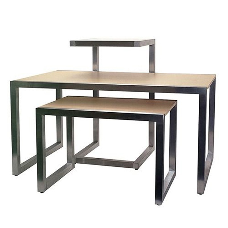 Retail nesting table sets