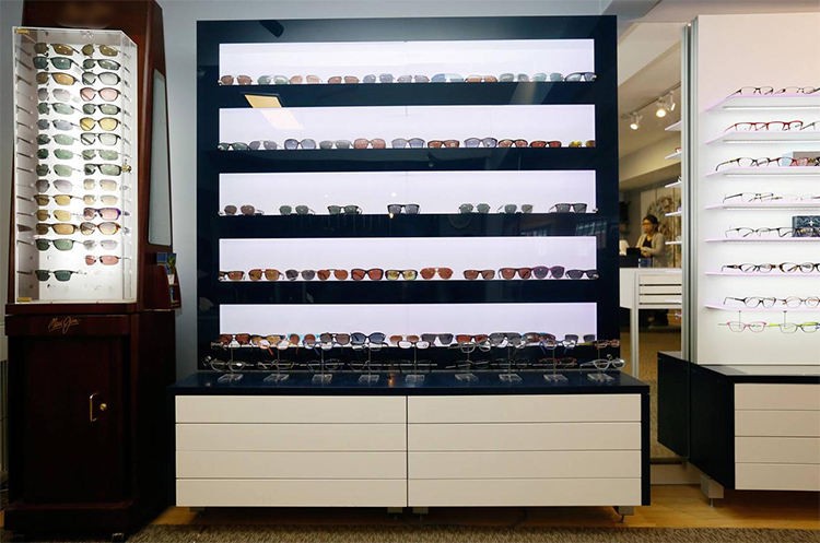  Creative wall sunglass display